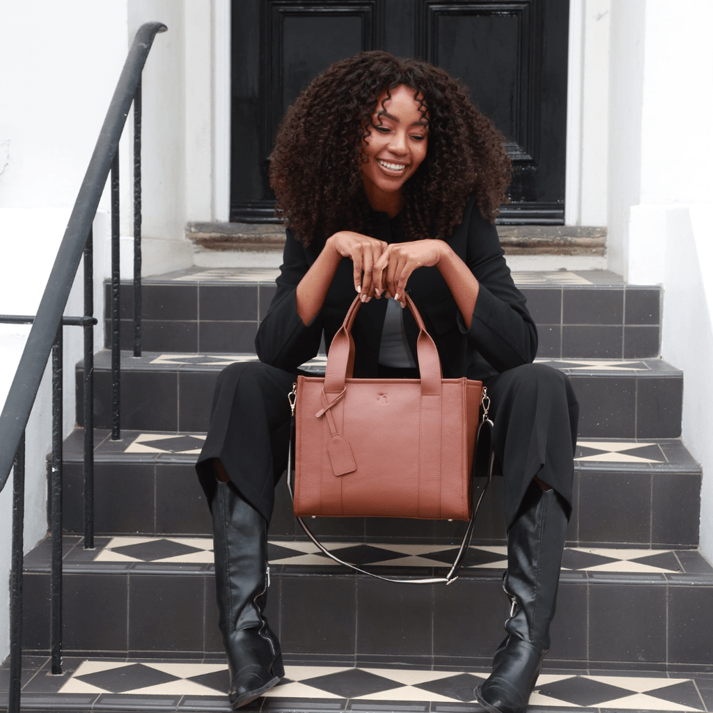 Medium Taylor Luxe leather Tote bag - Tan - JLR London